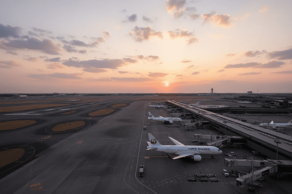 Khu vực s&acirc;n đỗ m&aacute;y bay